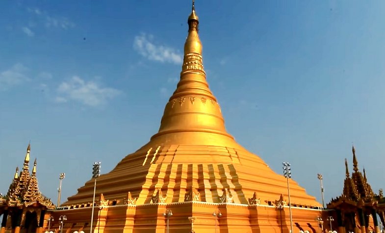 Uppatasanti Pagoda, a golden stupa