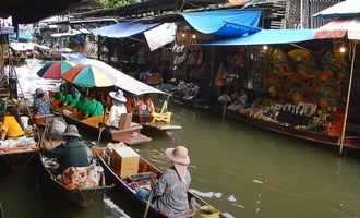 Floating market, Ratchaburi, Thailand travel