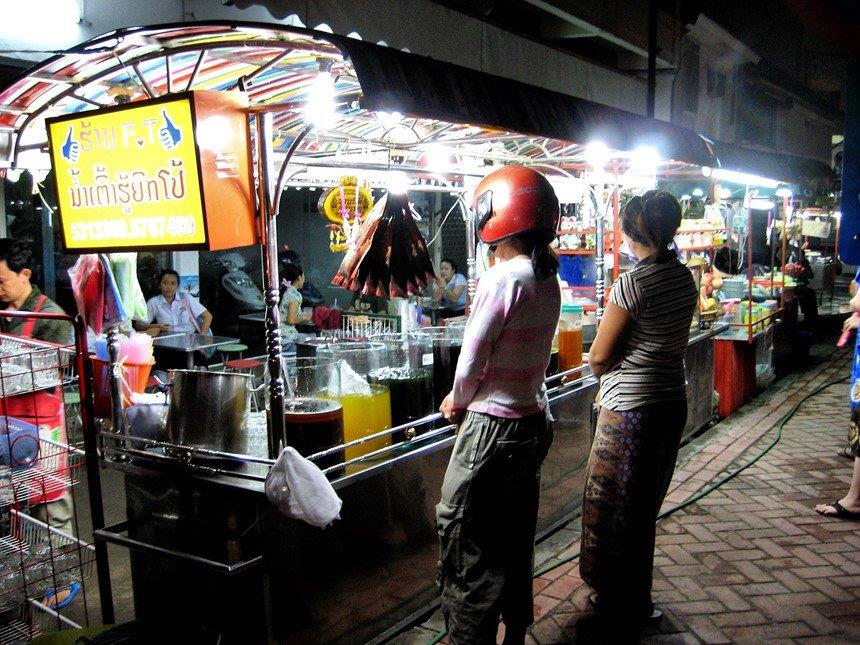 Vientiane night market