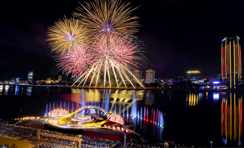 Da Nang reopens international fireworks festival