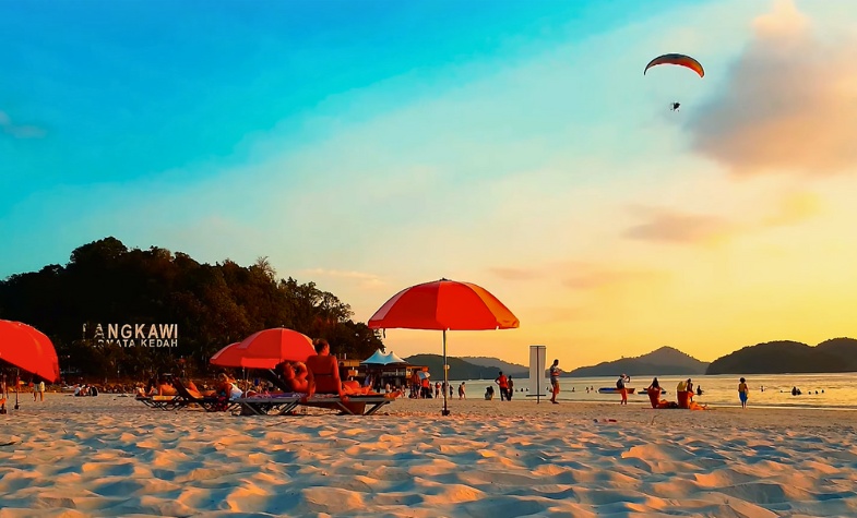 January in Malaysia: hiking, beaches, city tours, and festivals.