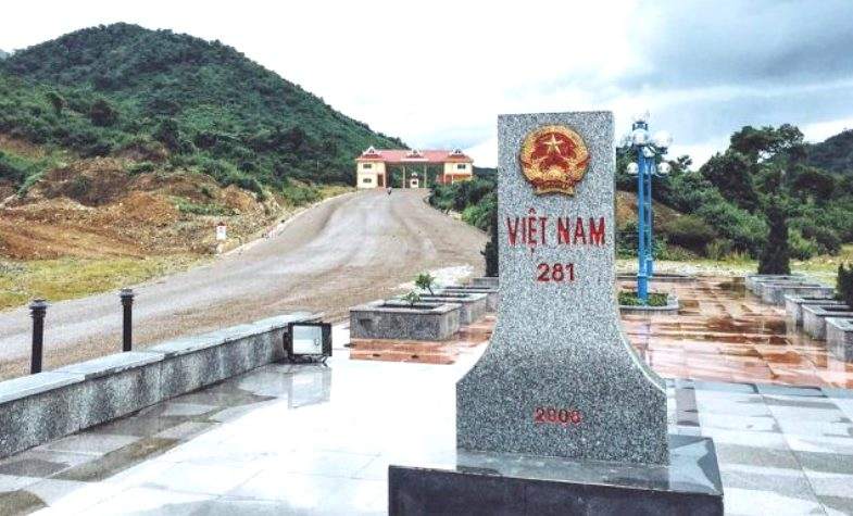 Border tourism Vietnam-Laos