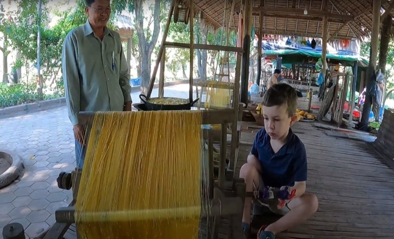 Visit a silk weaving workshop Phnom Penh