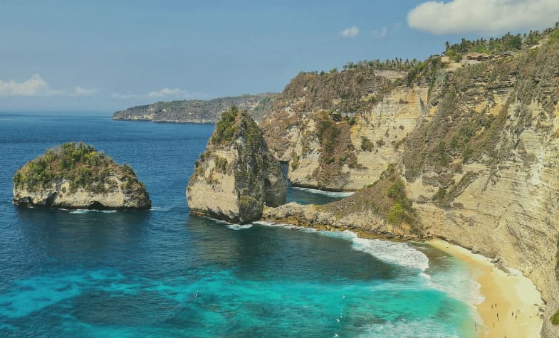 Diamond Beach Nusa Penida best time to visit