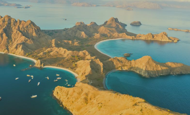 How to get to Padar Island