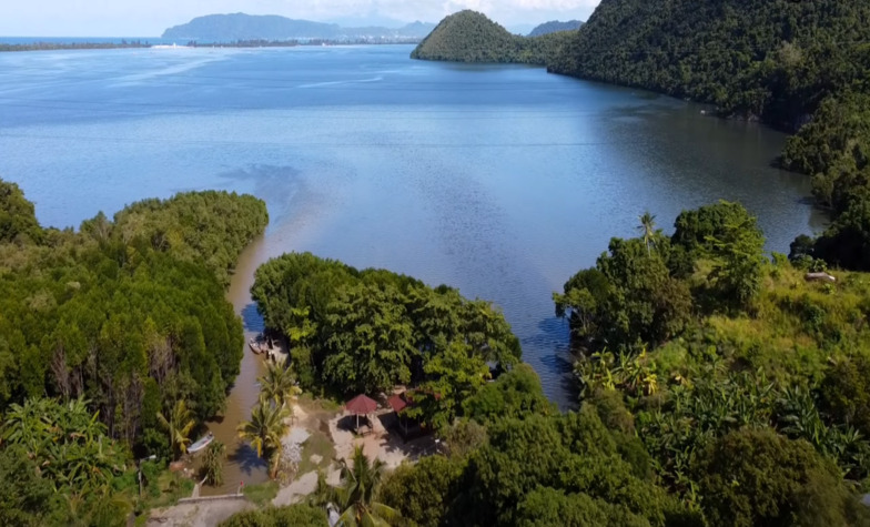 Jayapura's Untamed Beauty