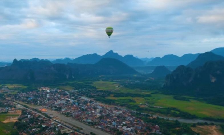 What kind of weather can you expect in Laos in January?