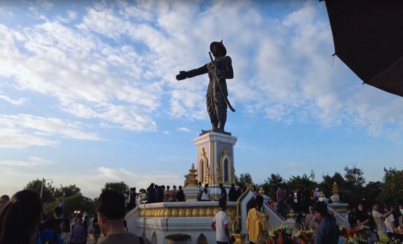 Chao Anouvong Park honors Laos' last king in Vientiane.