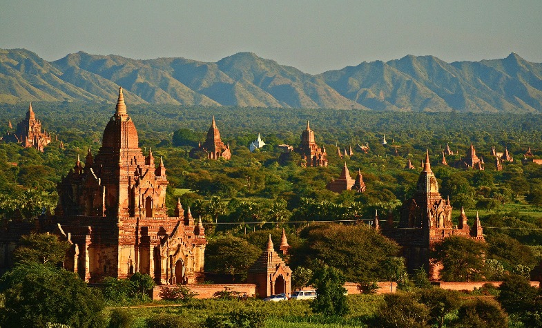Myanmar cultural photography.