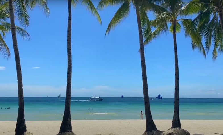 What makes Boracay so appealing to tourists?