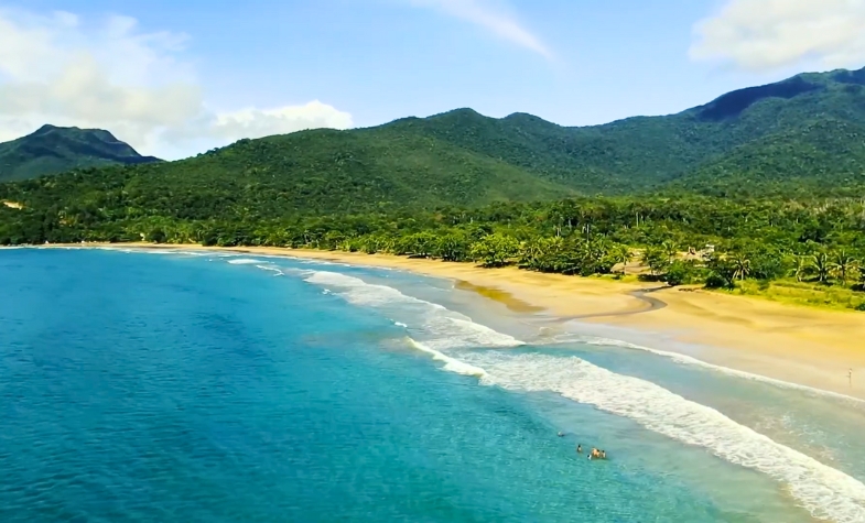 Tagkawayan Beach, remote and peaceful