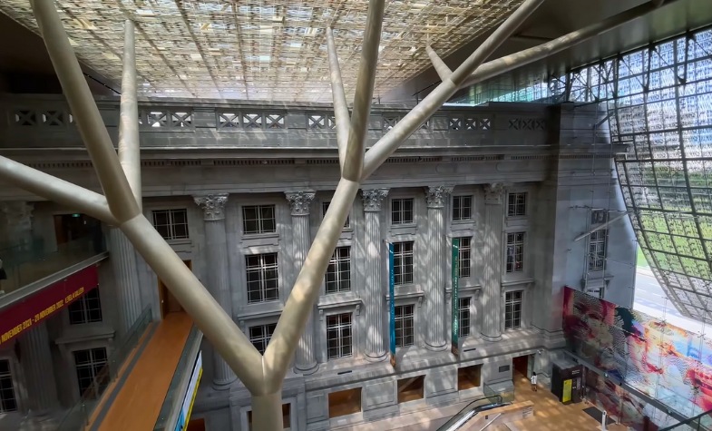 National Gallery Singapore – an art museum blending heritage and modern design
