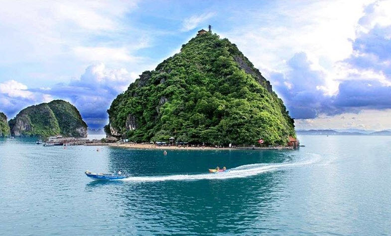Soi Sim island, Halong Bay cruise route
