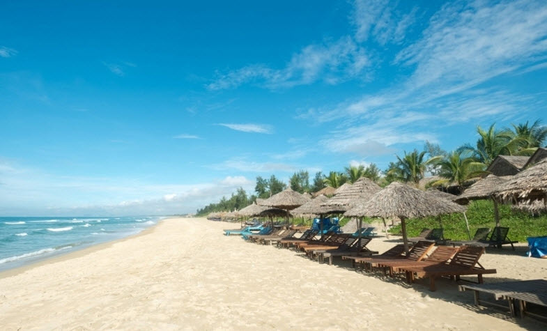 Best things to do in Hoi An, visit An Bang beach