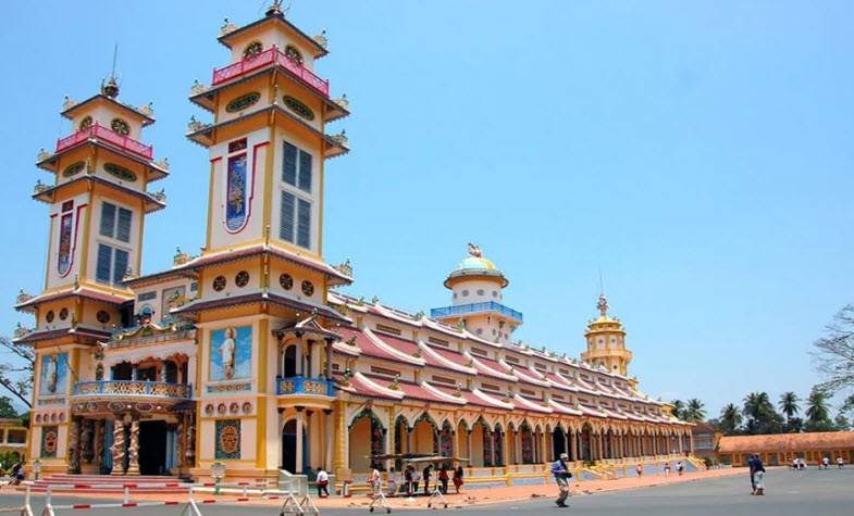 Cao Dai Temple