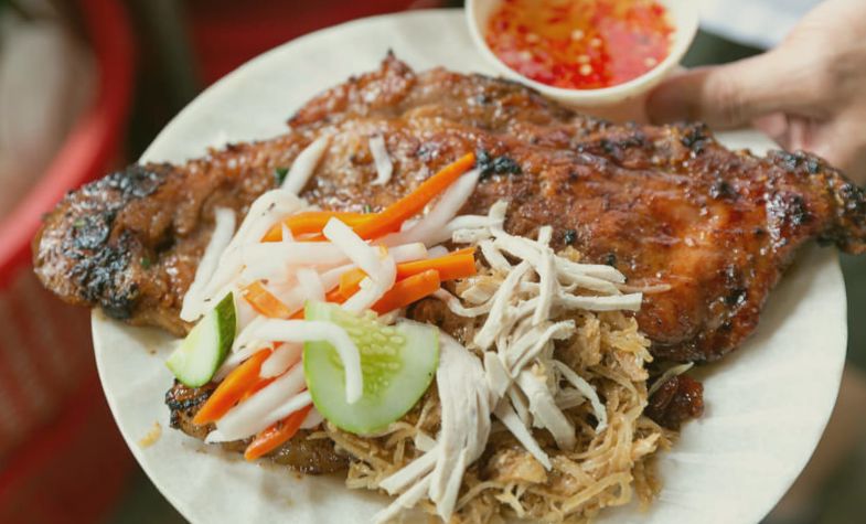 Must-try dishes on a Ho Chi Minh food tour