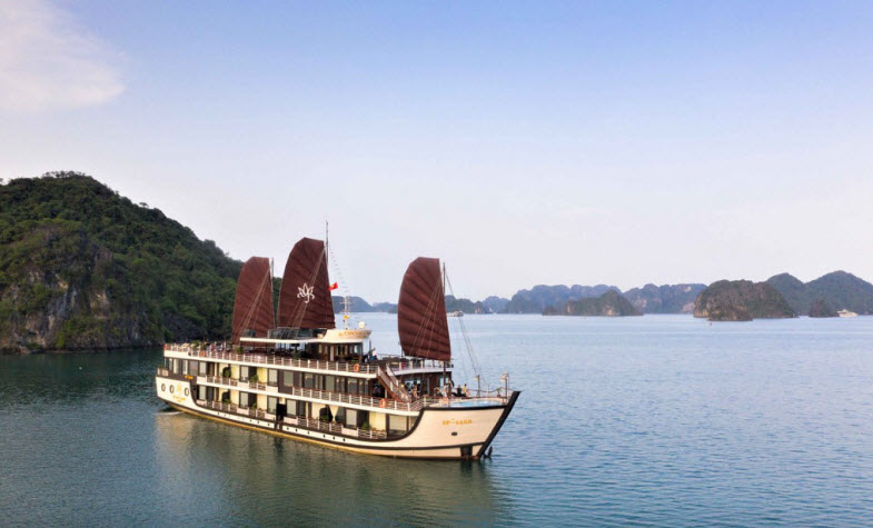 Most luxurious Ha Long Bay Cruise - Orchid Trendy Cruise